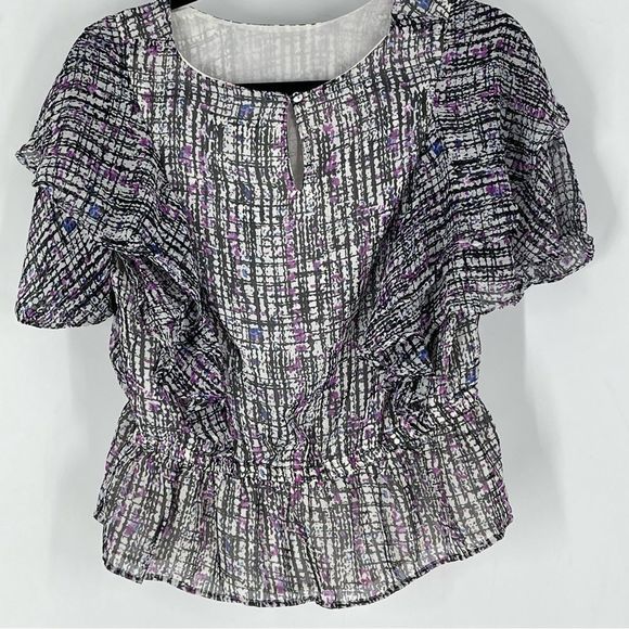 NWT EXPRESS WOMEN’s top, blouse, short sleeve with lots of ruffles, size Large - Picture 2 of 9